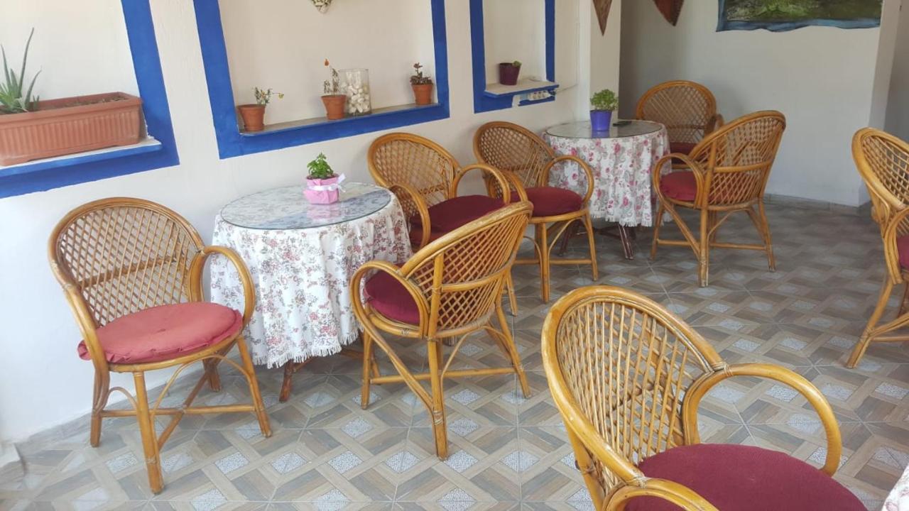 Goekmavi Hostel